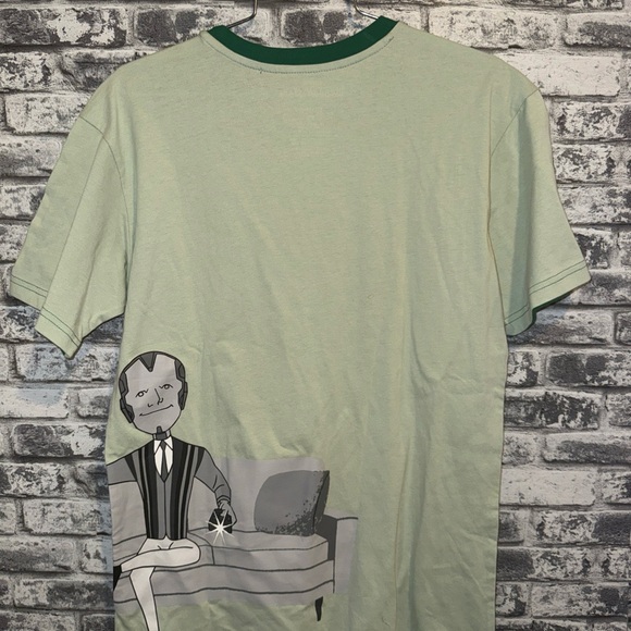 Wanda Vision Marvel T-Shirt Men's Size XS Green Her Universe Double Sided NWT - Picture 2 of 4